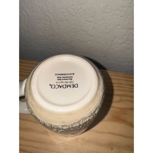 True Friends Ceramic Mug By Demdaco With Lace Pattern - Picture 3 of 5